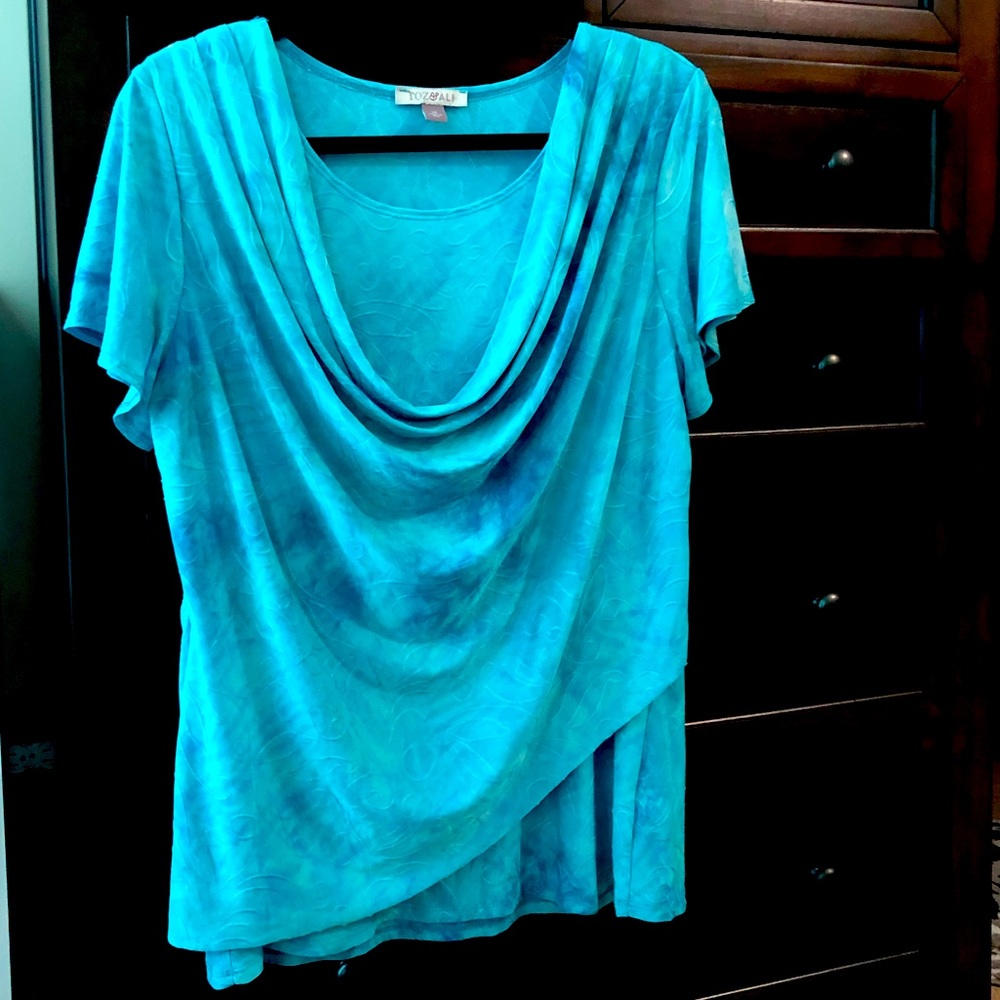 Roz and Ali summer top